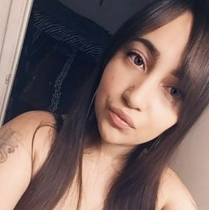 Meet your Posher, Aracely